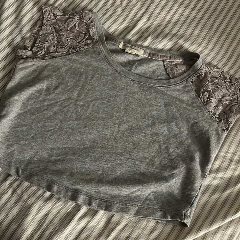 Grey Lace Floral Sleeve croptop